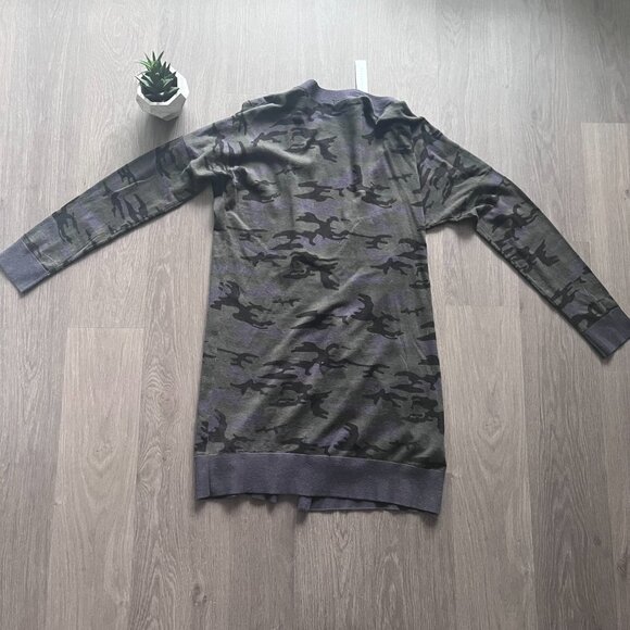 NWT Sanctuary Camo Pattern Long Cardigan - Picture 9 of 16